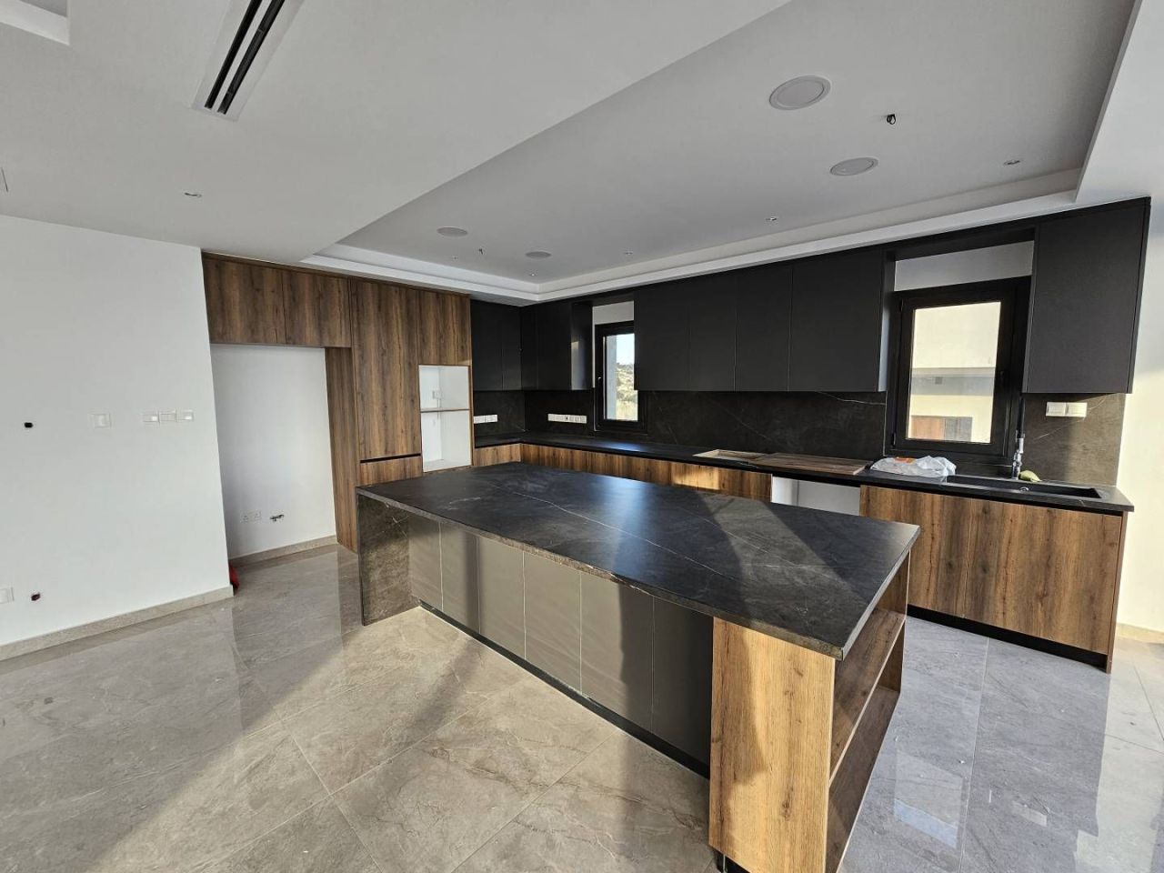 Casa a Parekklisia, Cipro, 412 m² - foto 7