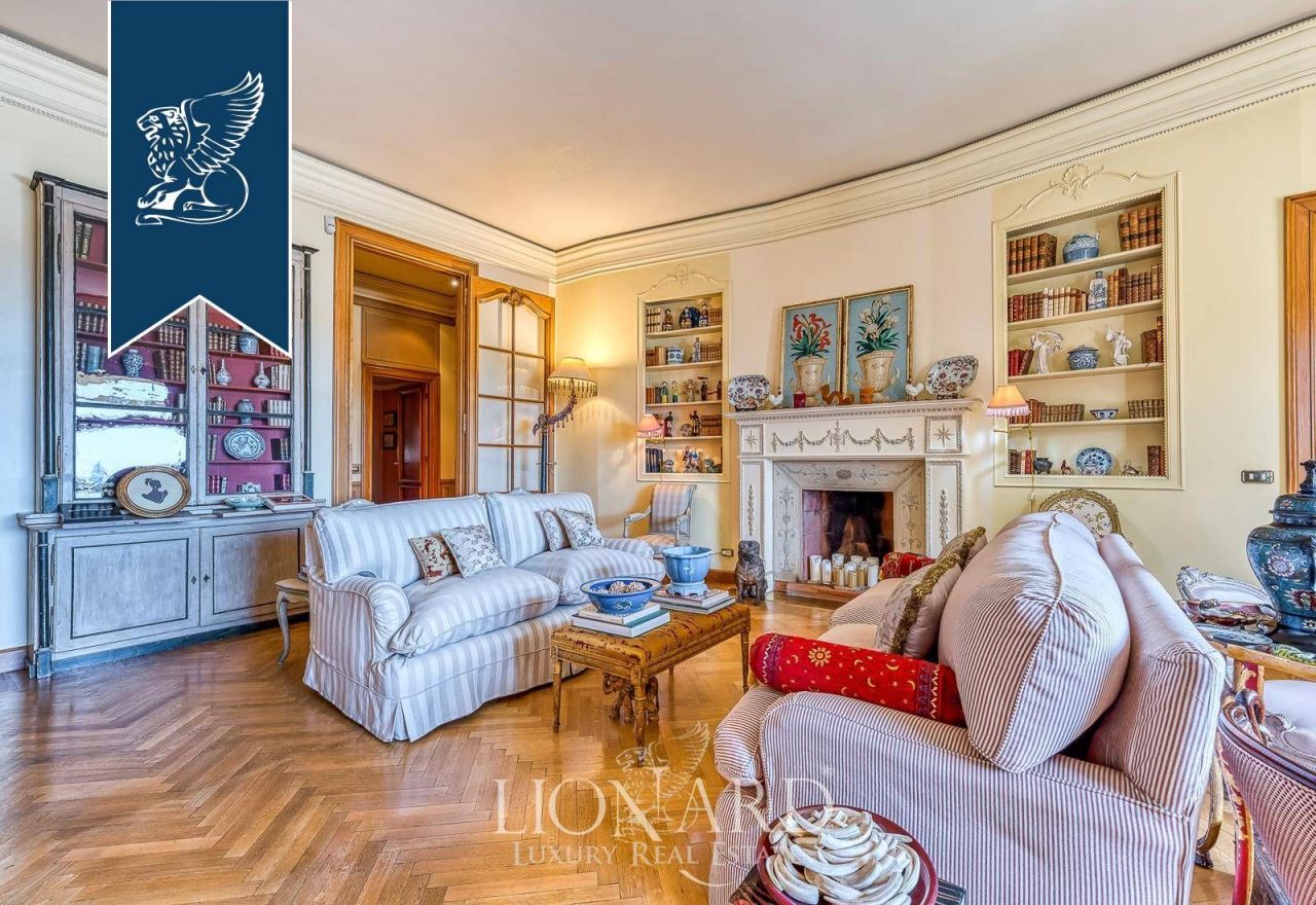 Casa en Roma, Italia, 580 m² - imagen 1