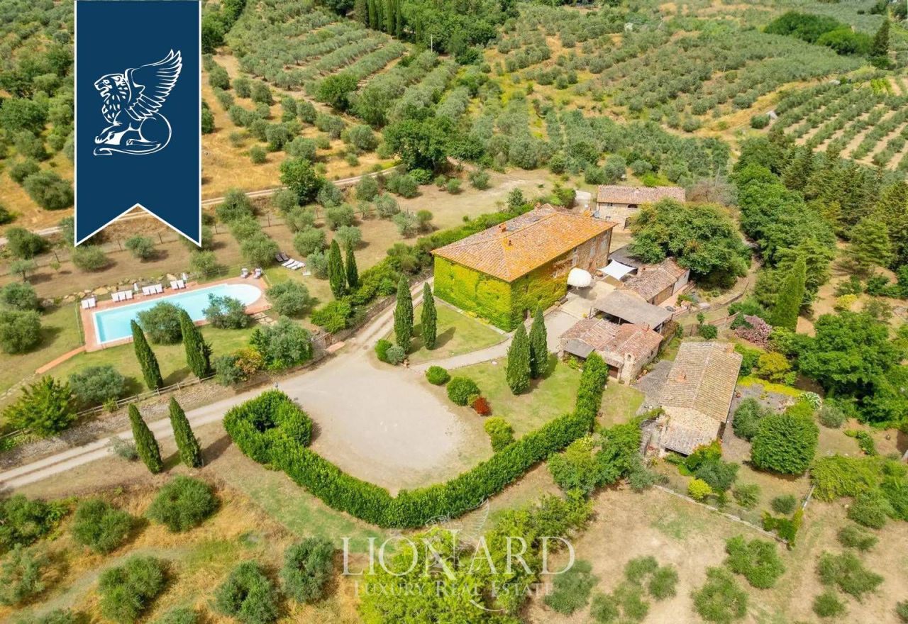 Villa in Arezzo, Italien, 1 200 m² - Foto 2