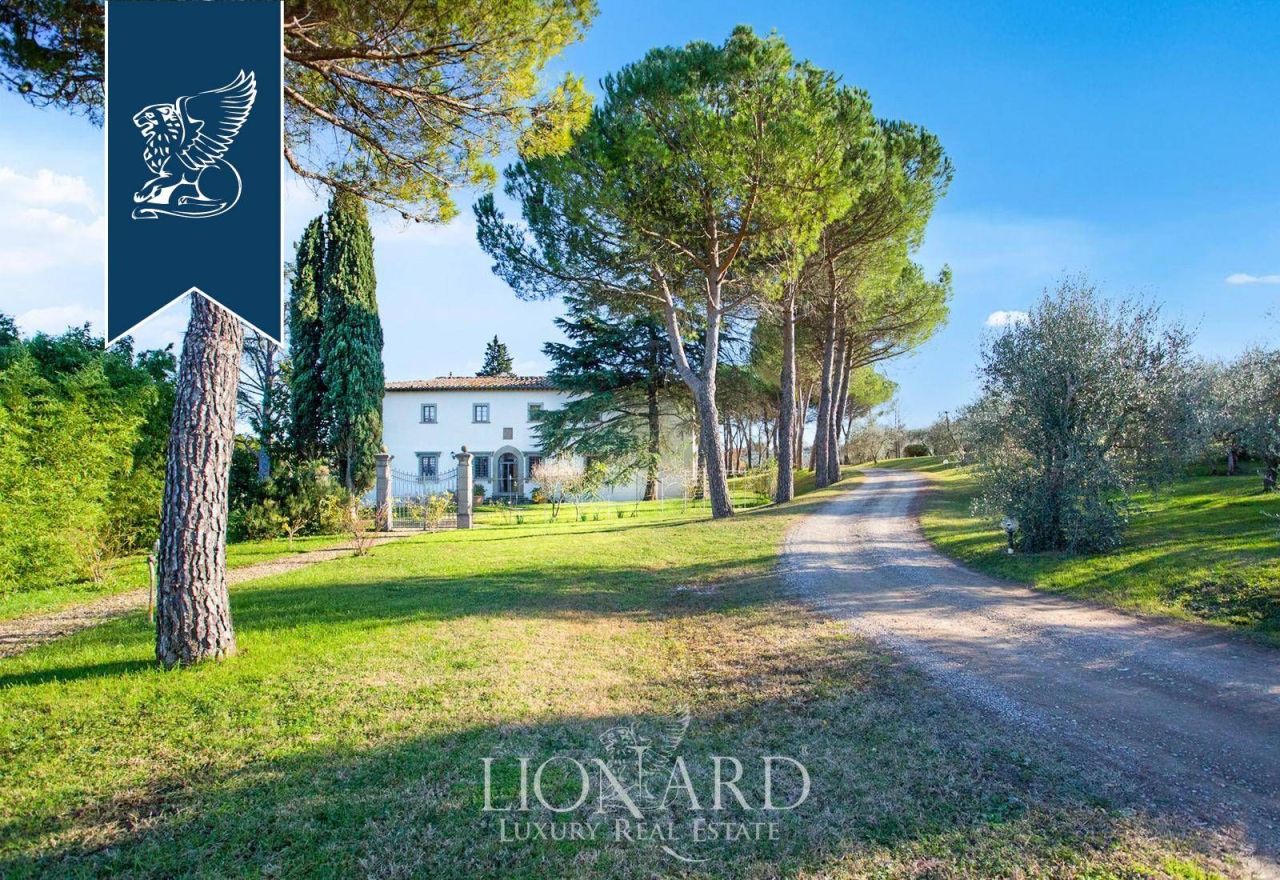 Villa in Florence, Italy, 1 700 m² - picture 2