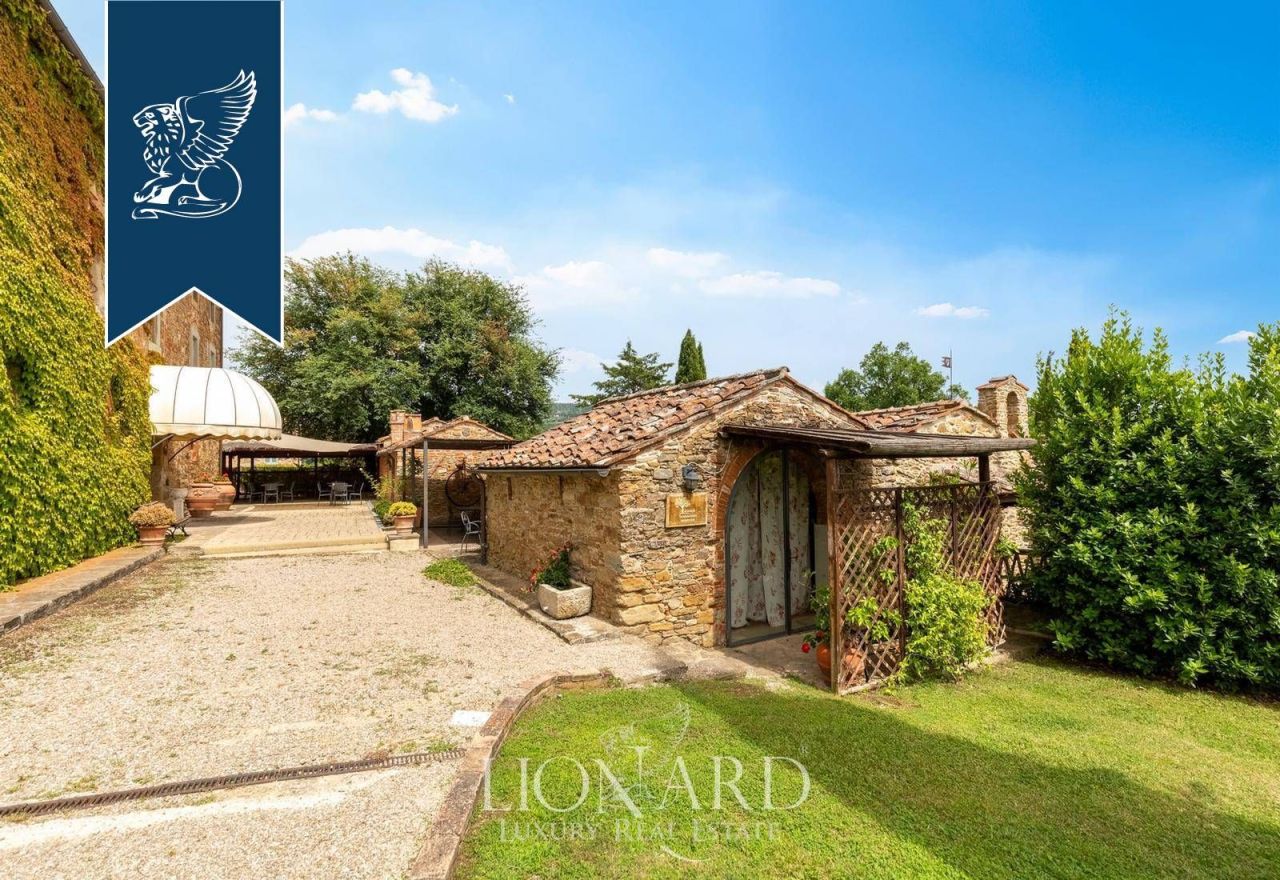 Villa in Arezzo, Italien, 1 200 m² - Foto 3