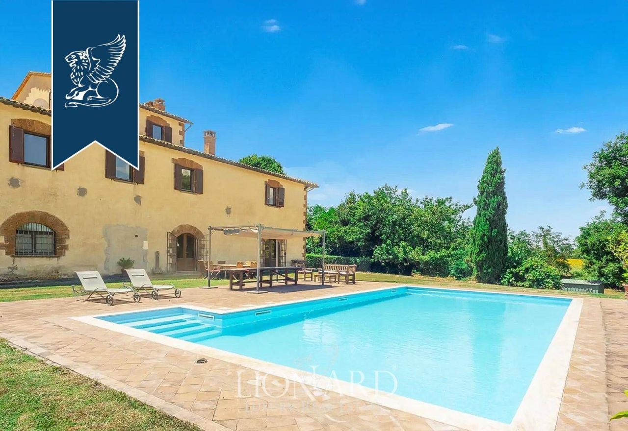 Farm in Viterbo, Italy, 1 800 m² - picture 5