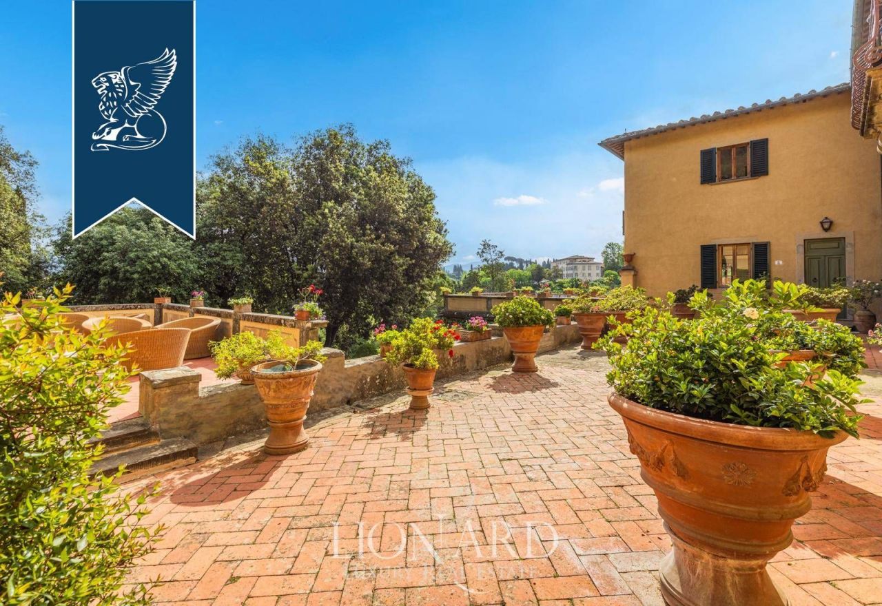 Villa en Florencia, Italia, 1 200 m² - imagen 8