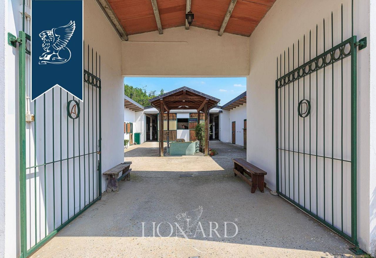 Farm in Borgo Ticino, Italien, 800 m² - Foto 8