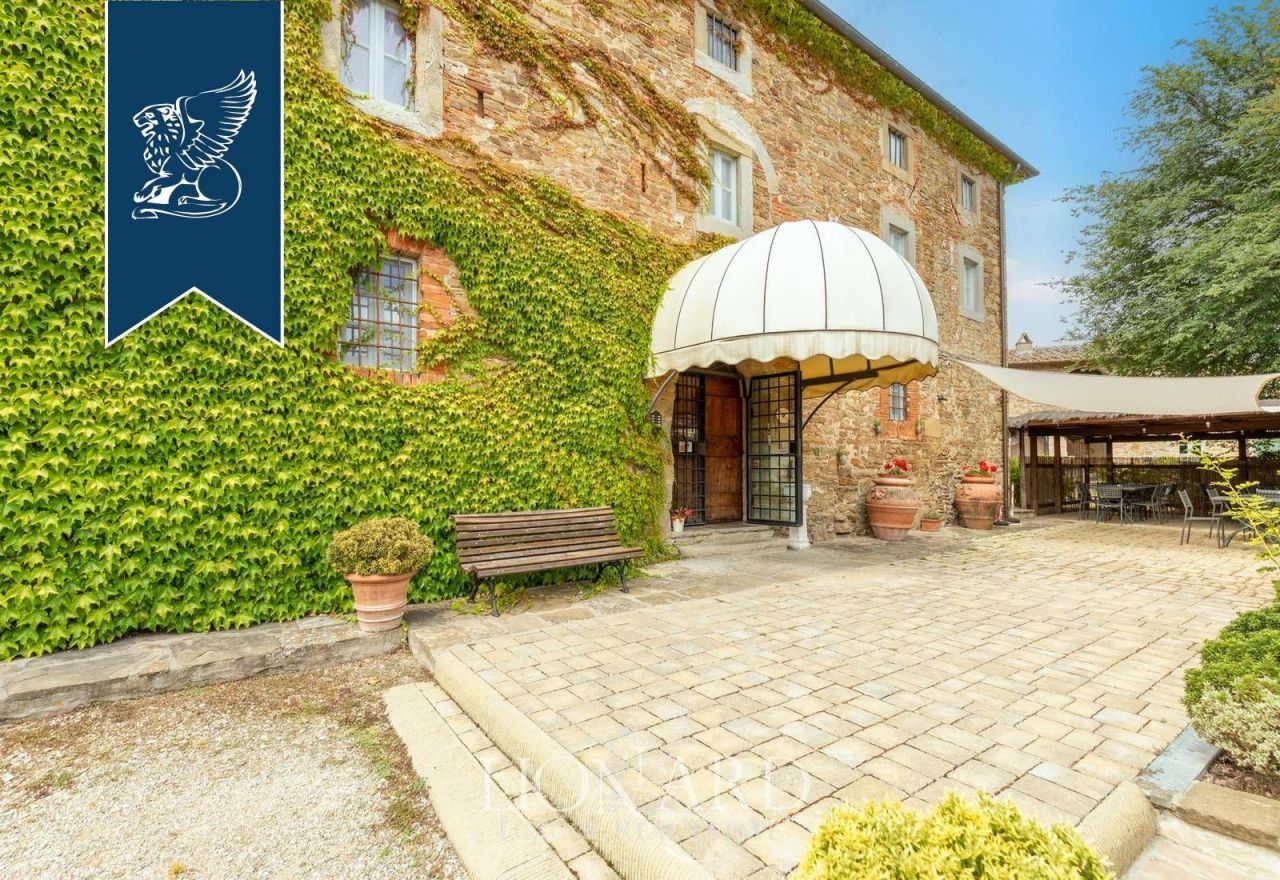 Villa in Arezzo, Italien, 1 200 m² - Foto 10