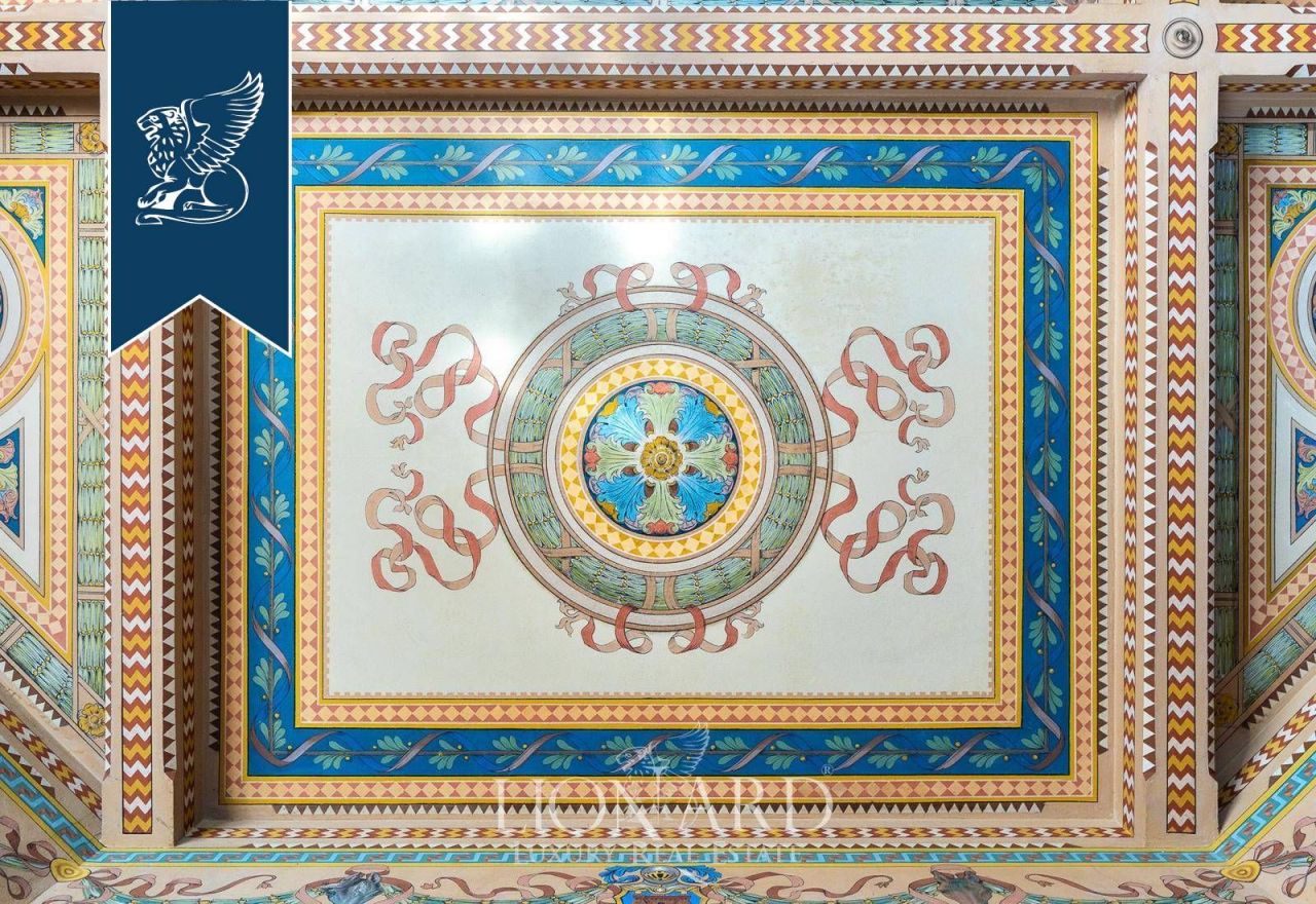 Castle in Savona, Italy, 5 300 m² - picture 16