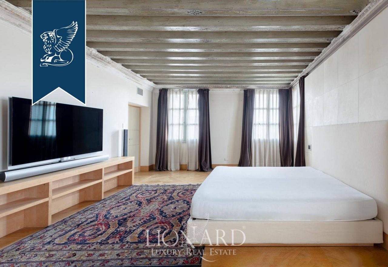 House in Vicenza, Italy, 1 000 m² - picture 17