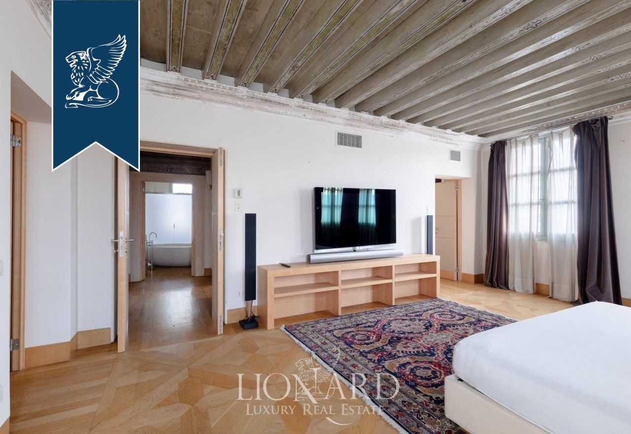 House in Vicenza, Italy, 1 000 m² - picture 18