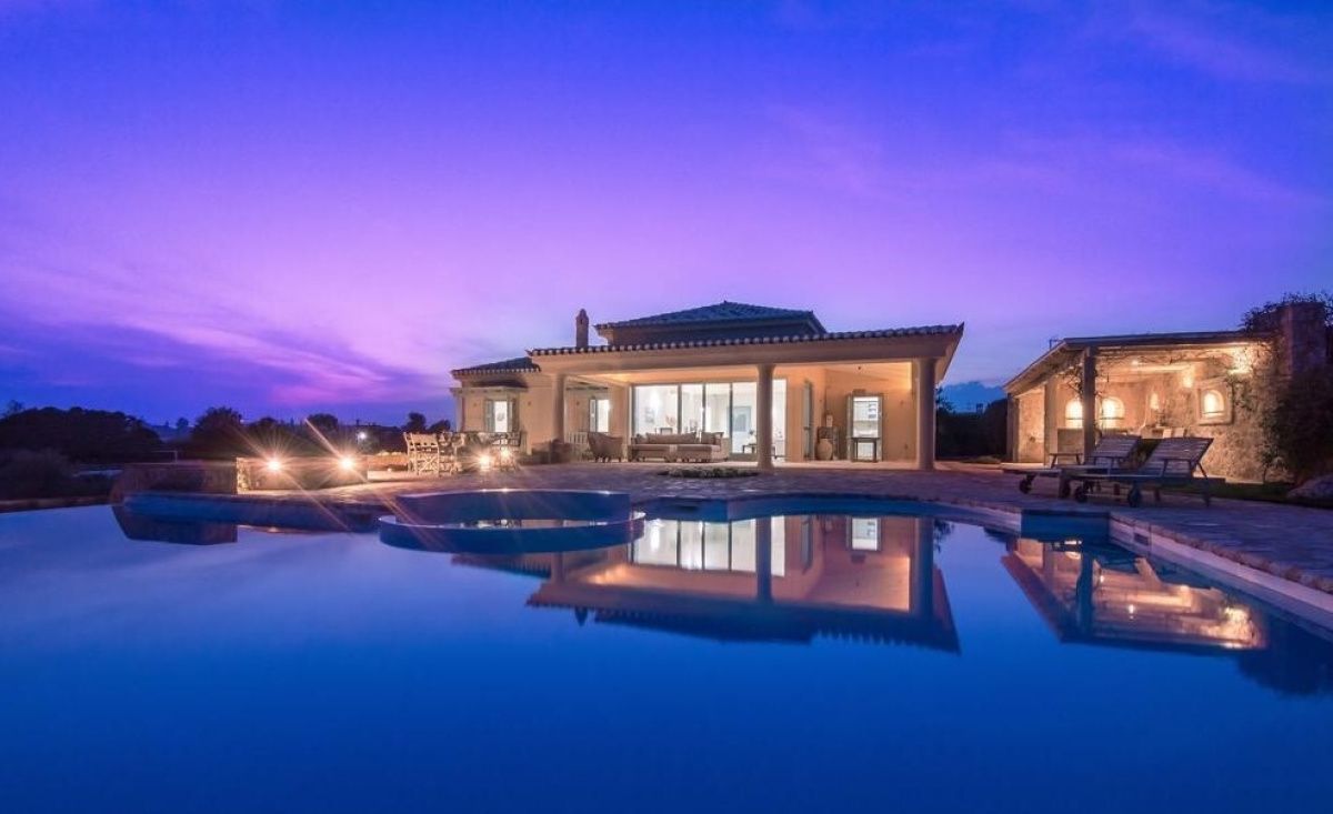 Casa en Peloponeso, Grecia, 300 m² - imagen 1