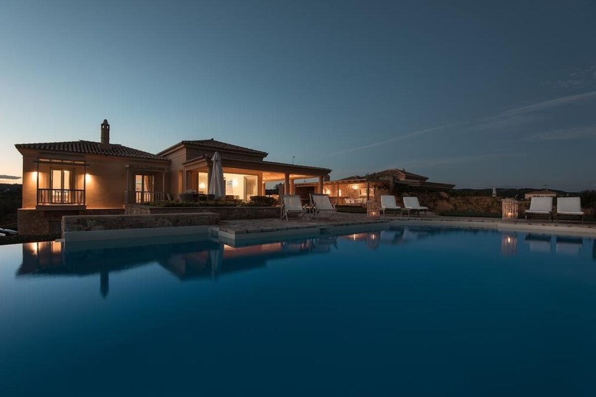 Haus in Peloponnes, Griechenland, 300 m² - Foto 1