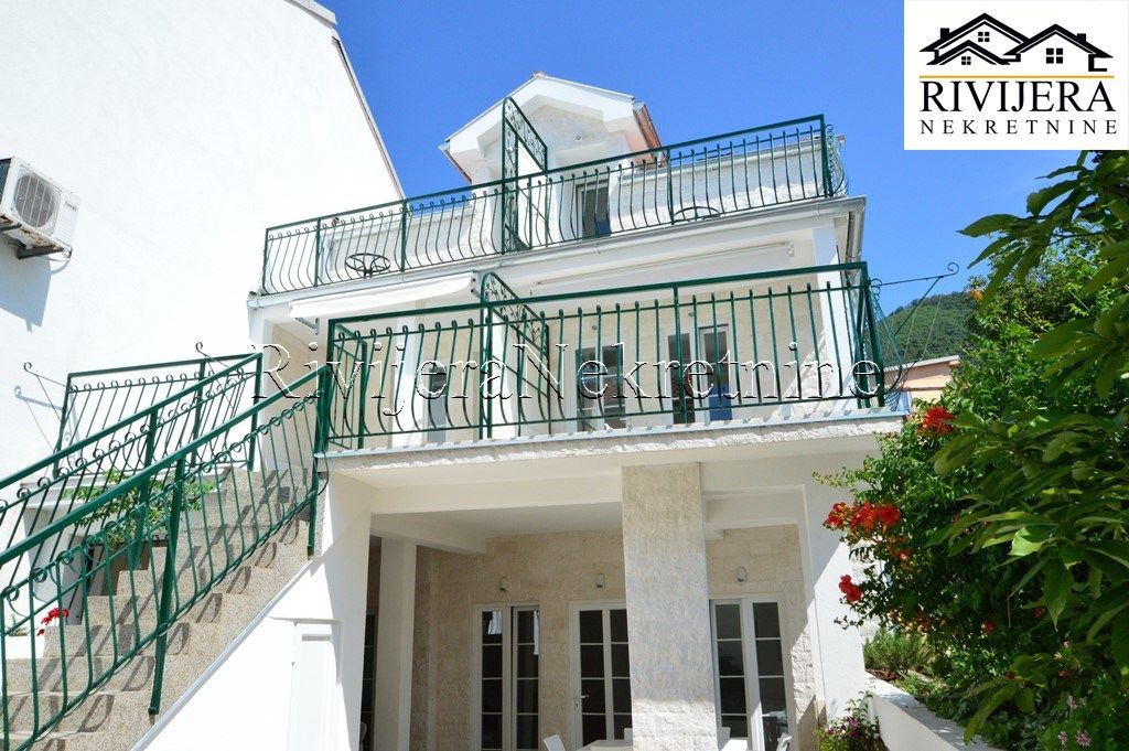Casa a Herceg-Novi, Montenegro, 194 m² - foto 4