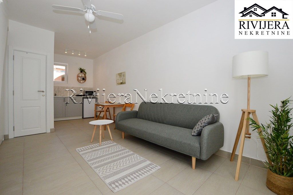 Appartement à Herceg-Novi, Monténégro, 62 m² - image 1