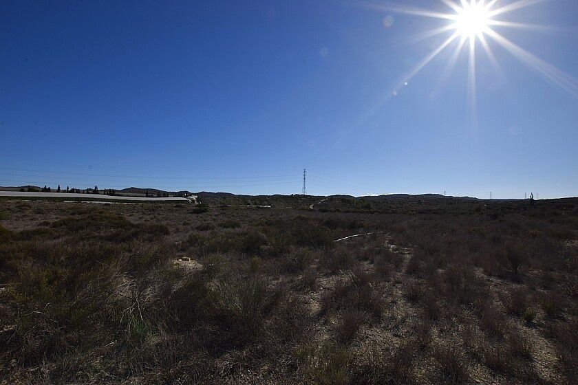 Grundstück in San Miguel de Salinas, Spanien, 25 000 m² - Foto 1