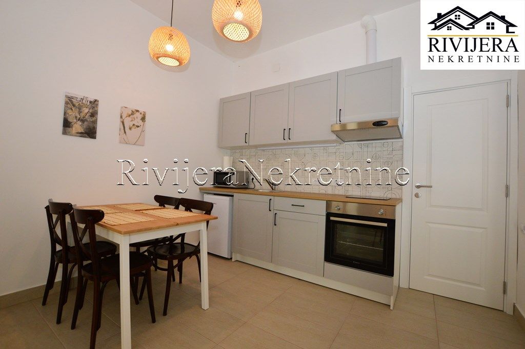 Haus in Herceg-Novi, Montenegro, 70 m² - Foto 3