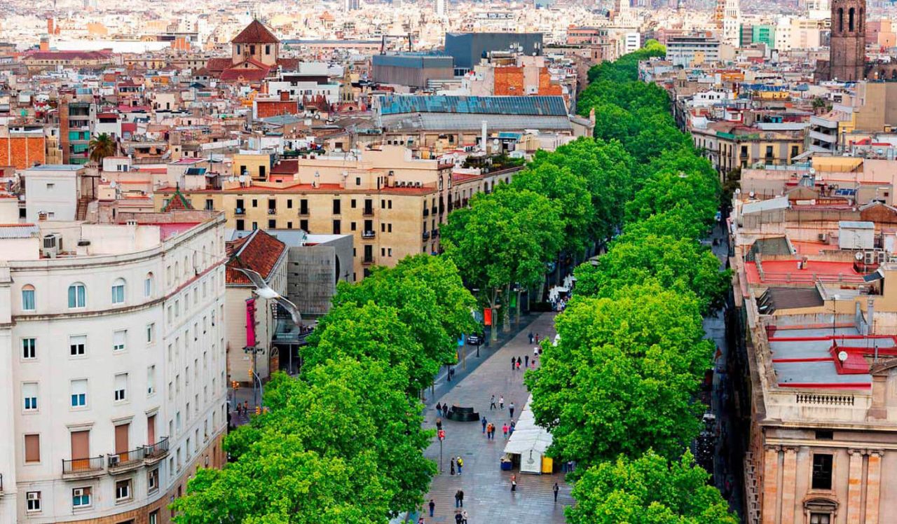 Commercial property in Barcelona, Spain, 114 m² - picture 1