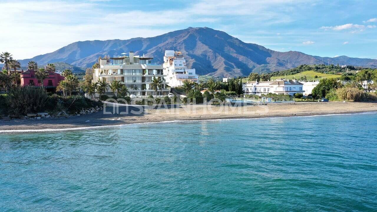 Apartment in Estepona, Spain, 92 m² - picture 1