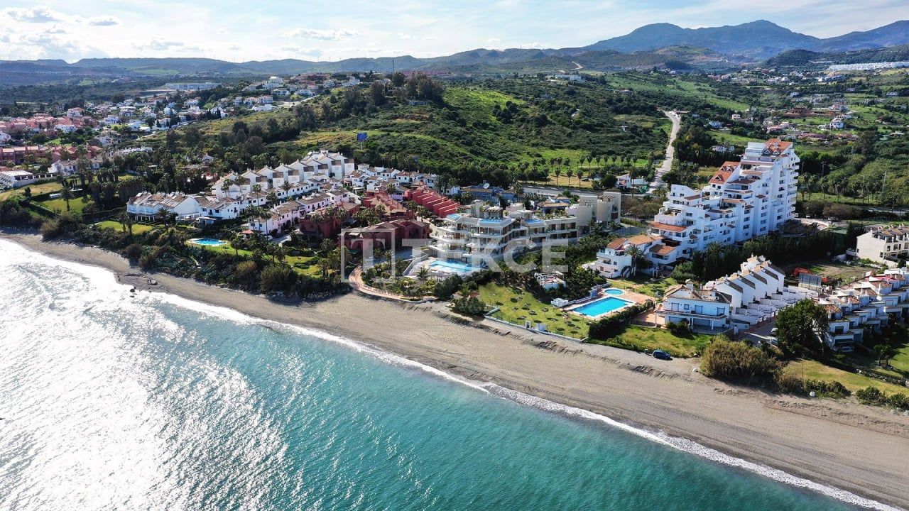 Appartamenti a Estepona, Spagna, 210 m² - foto 3