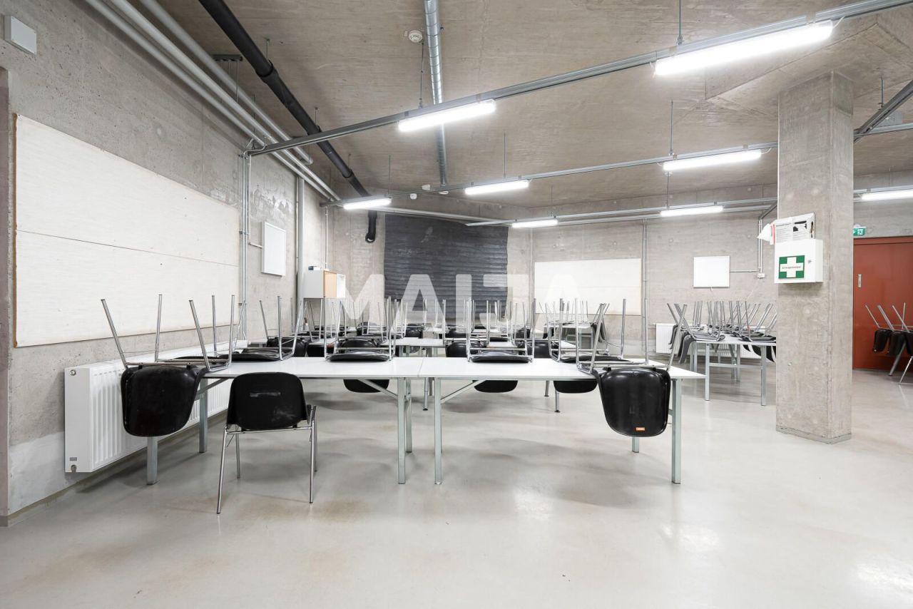 Oficina en Turku, Finlandia, 750 m² - imagen 5