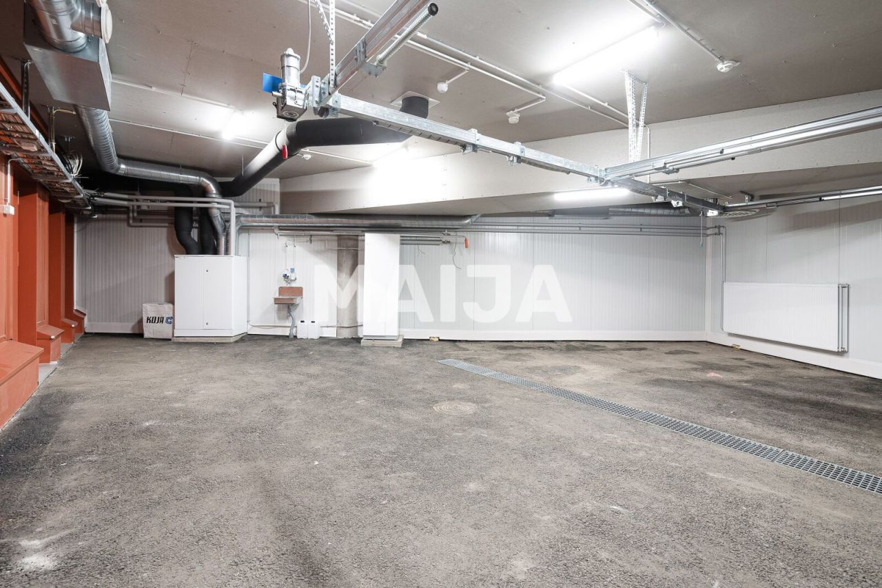 Oficina en Turku, Finlandia, 750 m² - imagen 9