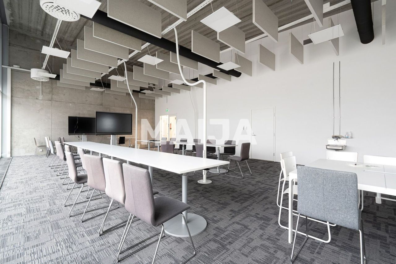 Oficina en Turku, Finlandia, 750 m² - imagen 18