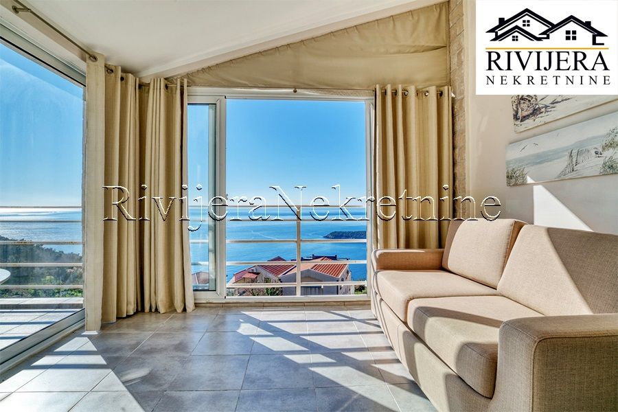 Piso en Budva, Montenegro, 75 m² - imagen 1