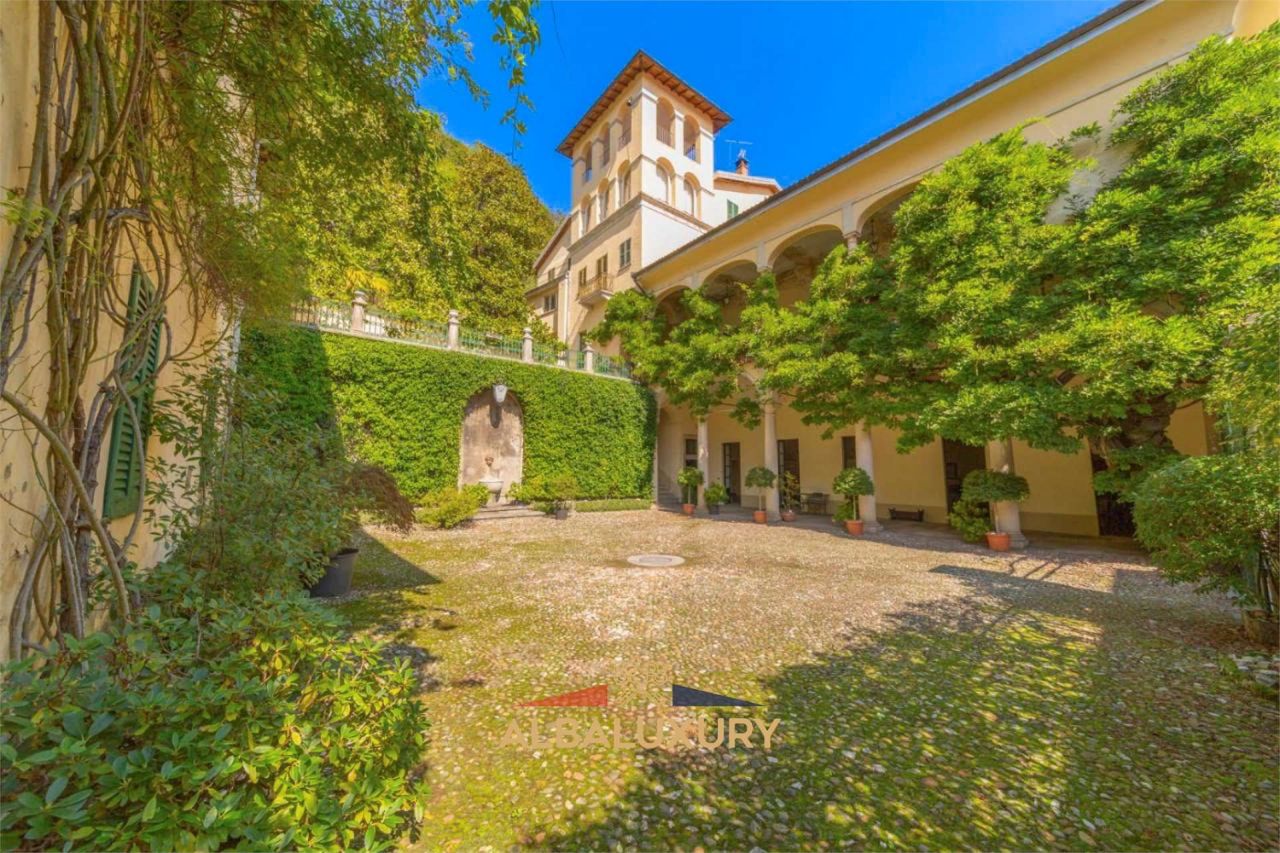 Apartment Via Guglielmo Marconi, Italy, 1 000 m² - picture 1