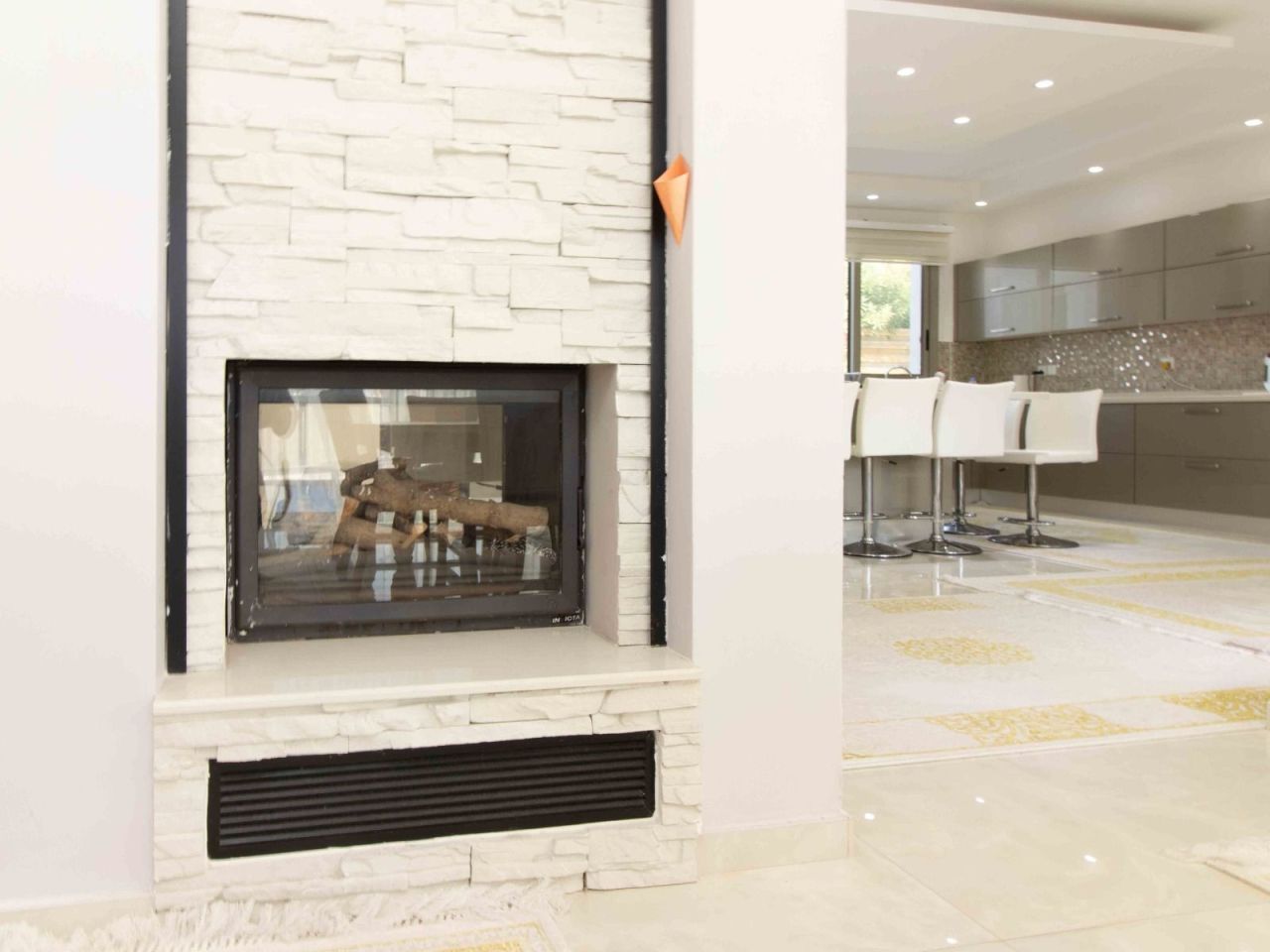 Villa a Kyrenia, Cipro, 280 m² - foto 3