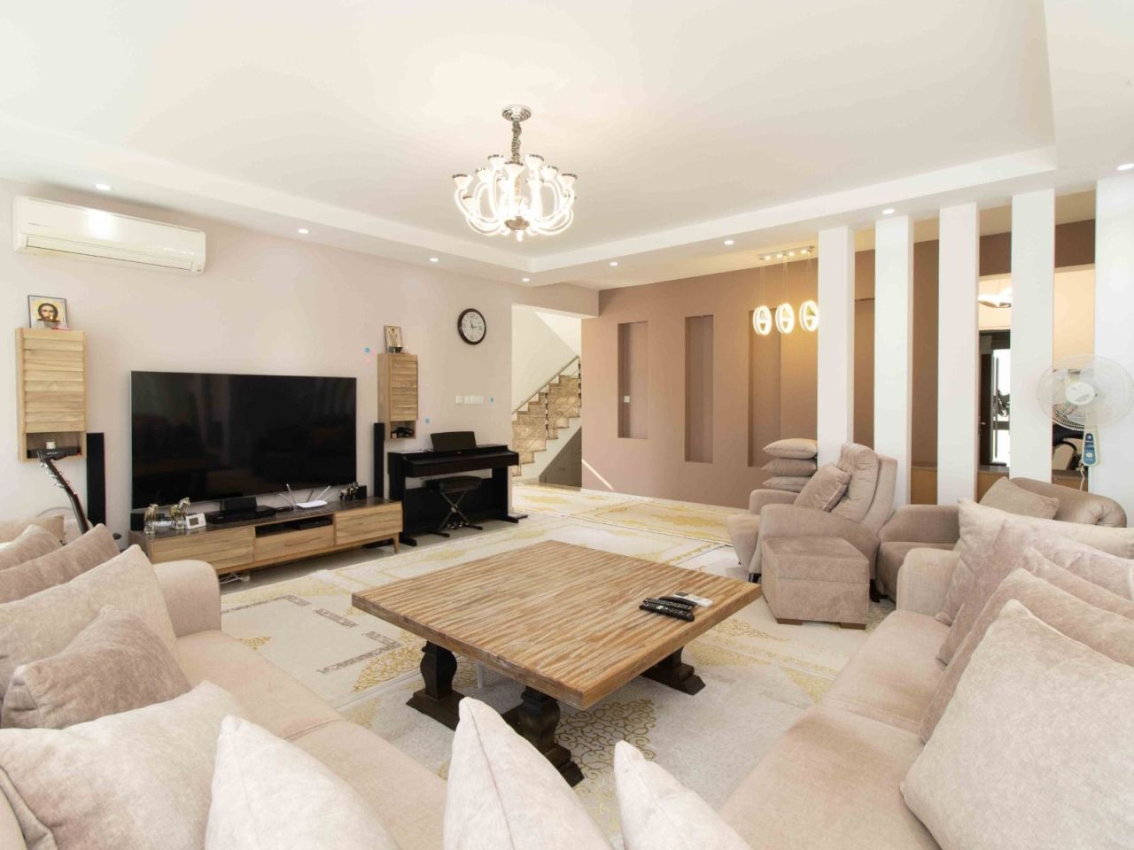 Villa a Kyrenia, Cipro, 280 m² - foto 2