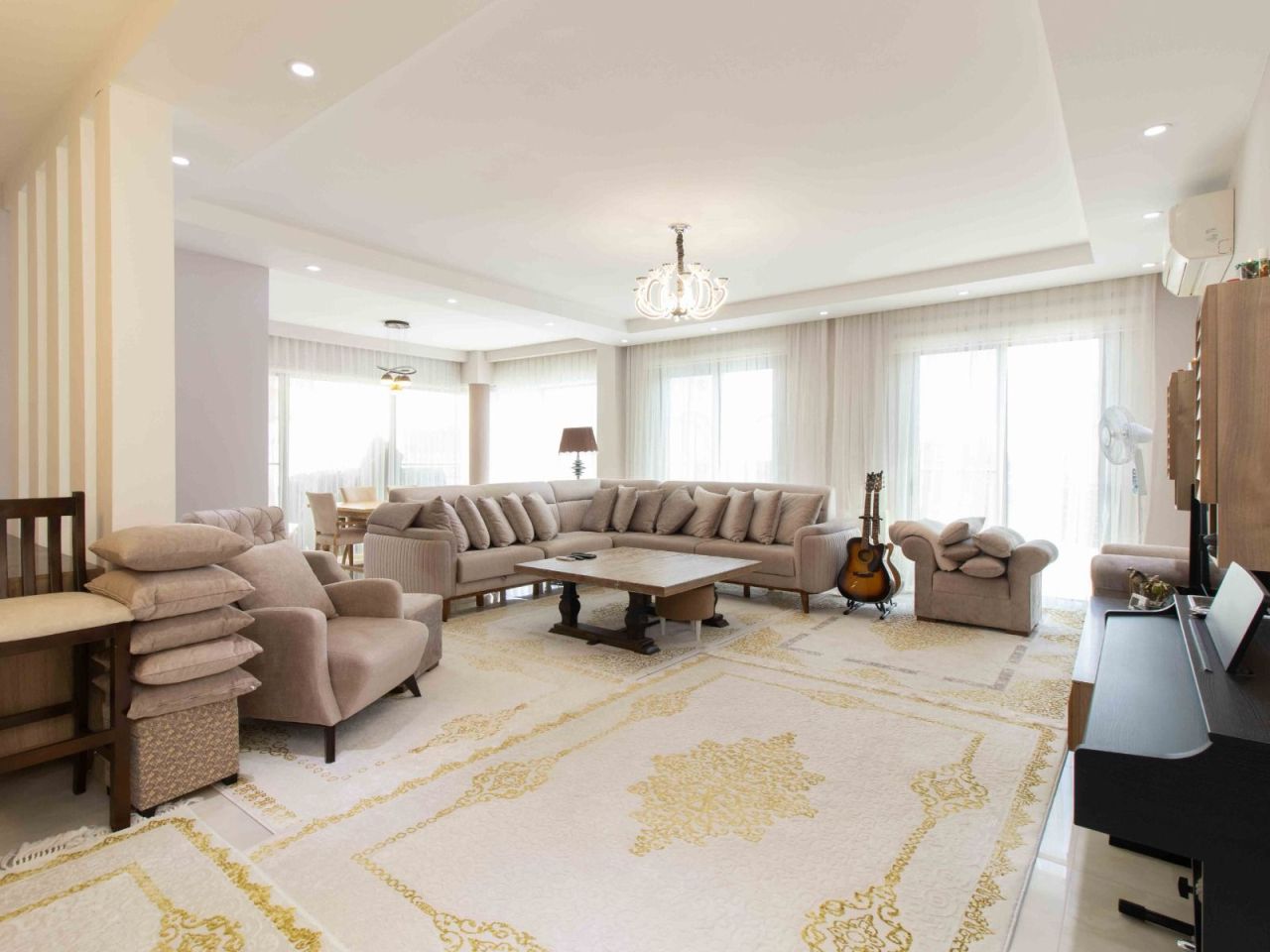 Villa a Kyrenia, Cipro, 280 m² - foto 4