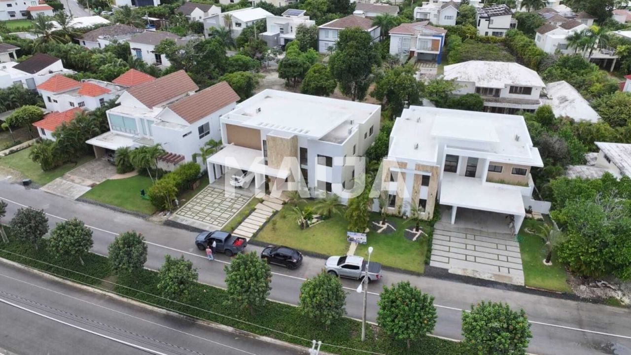 Casa en Punta Cana, República Dominicana, 416 m² - imagen 1