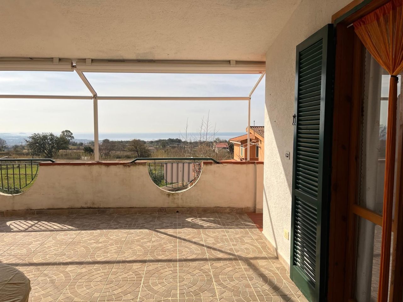 Appartement à Scalea, Italie, 120 m² - image 1