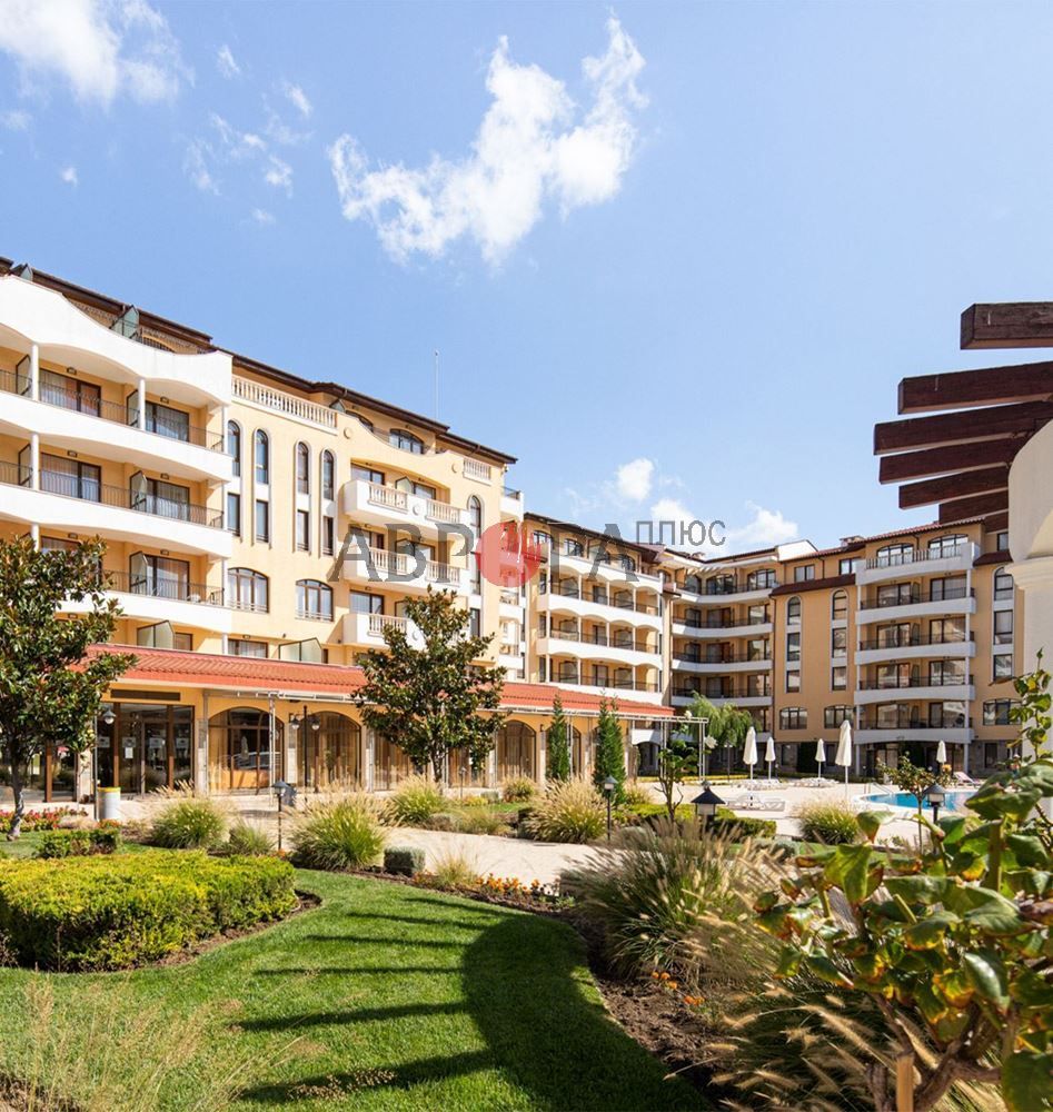 Flat in Sveti Vlas, Bulgaria, 48 m² - picture 1