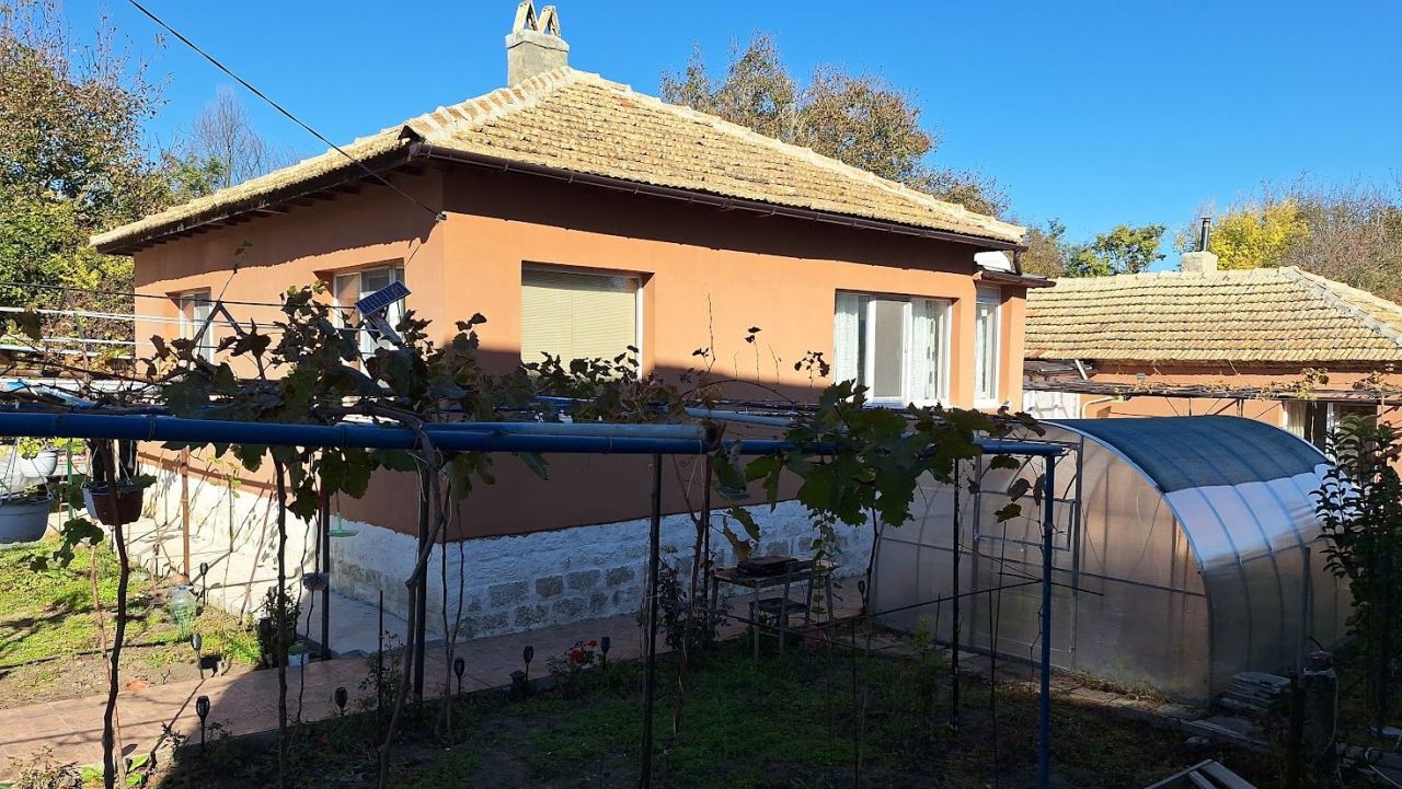 Haus in Varna, Bulgarien, 152 m² - Foto 1