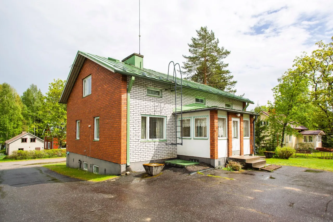 Casa en Kangasniemi, Finlandia, 205 m² - imagen 1
