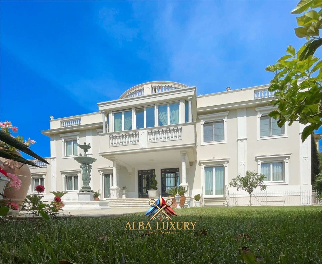Villa en Livorno, Italia, 740 m² - imagen 1