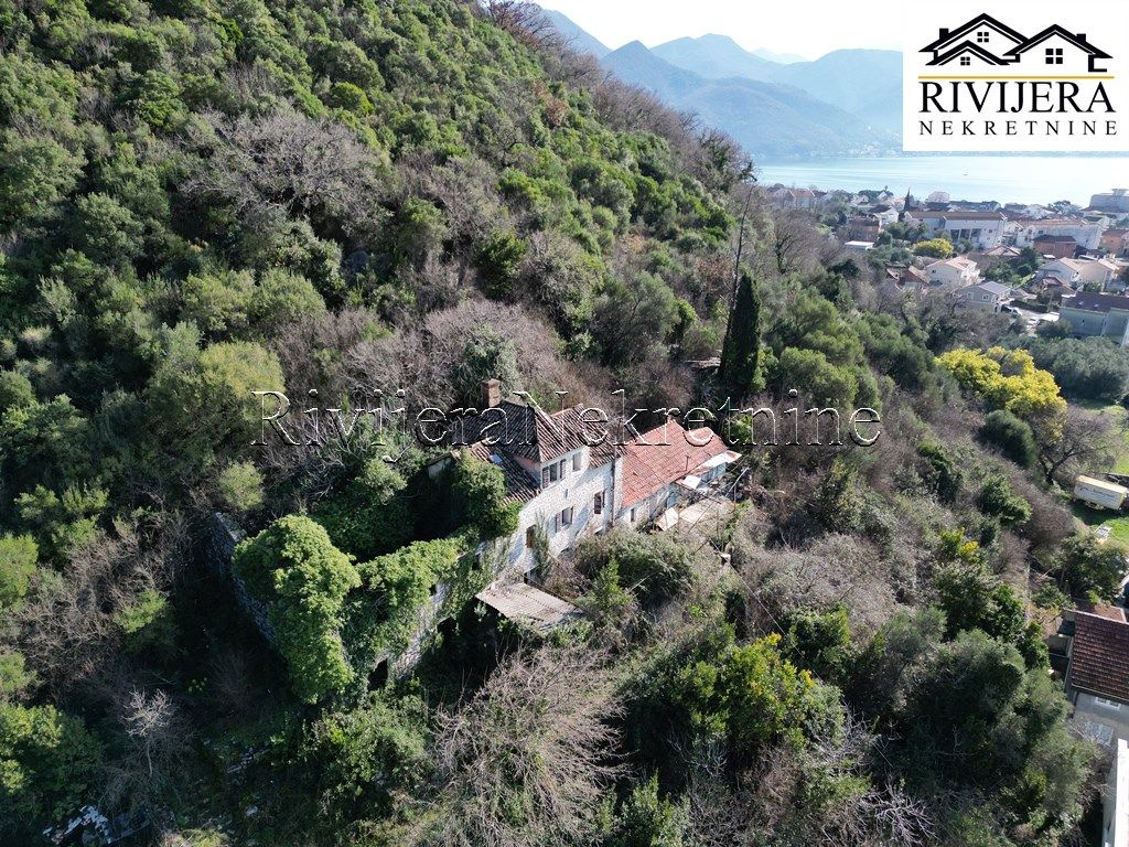Cottage in Herceg-Novi, Montenegro, 57 m² - Foto 1