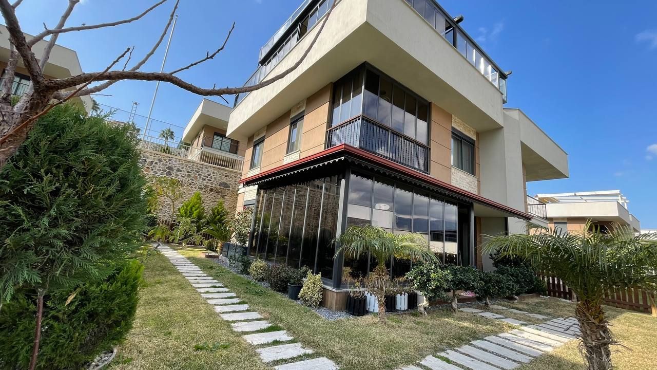 Villa in Alanya, Türkei, 220 m² - Foto 1