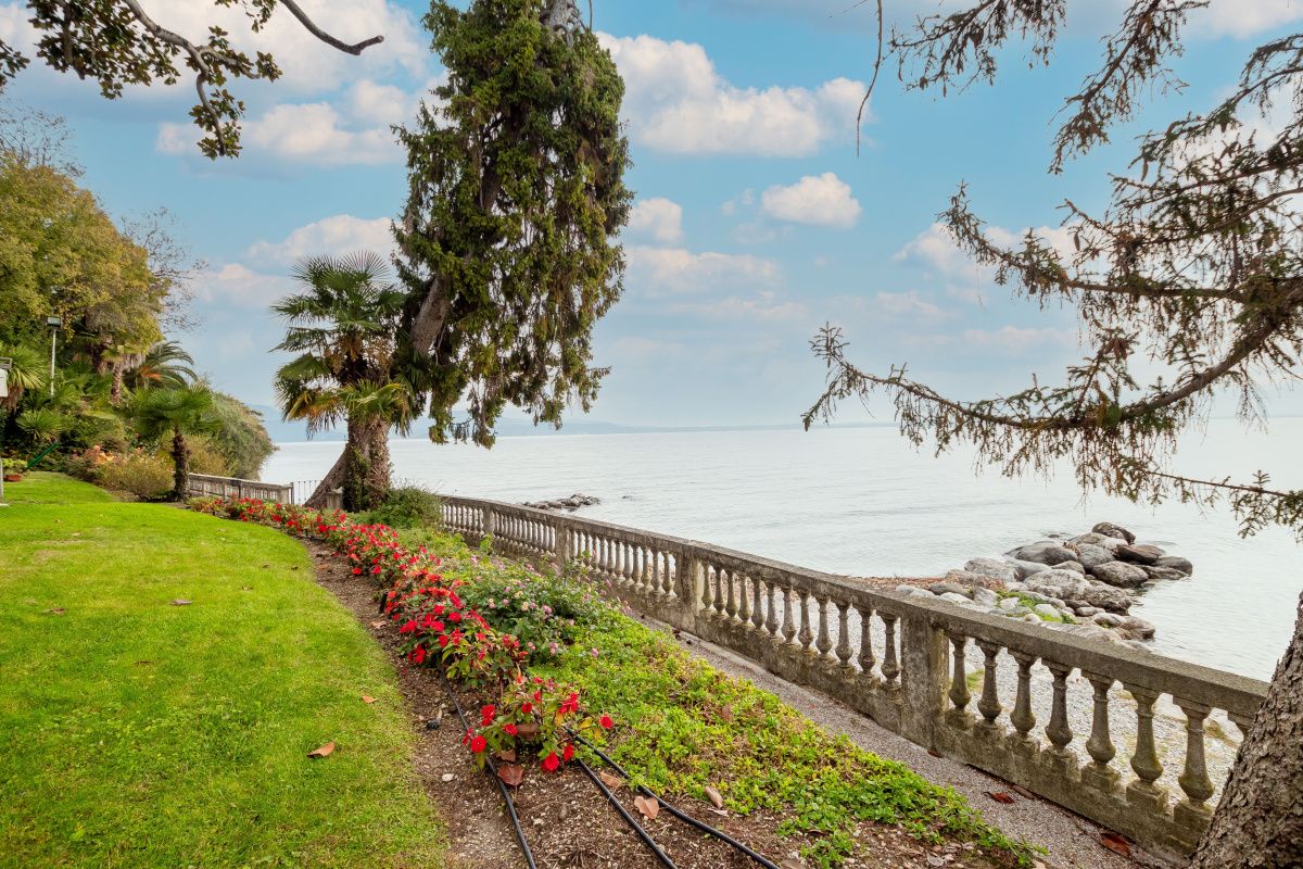 Casa a Manerba del Garda, Italia, 360 m² - foto 5