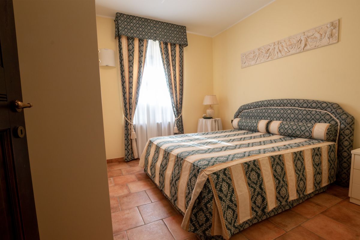 Maison à Asti, Italie, 700 m² - image 12