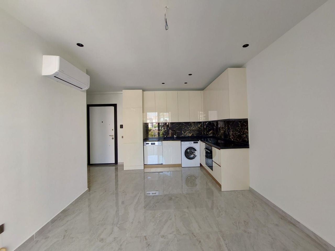 Piso en Alanya, Turquia, 54 m² - imagen 1