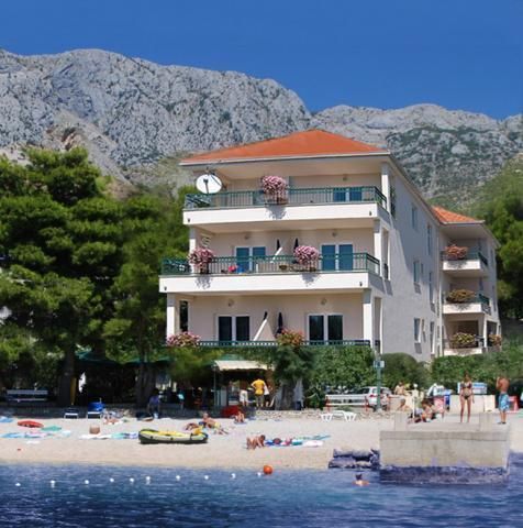 Hôtel Zivogosce, Croatie, 800 m² - image 1