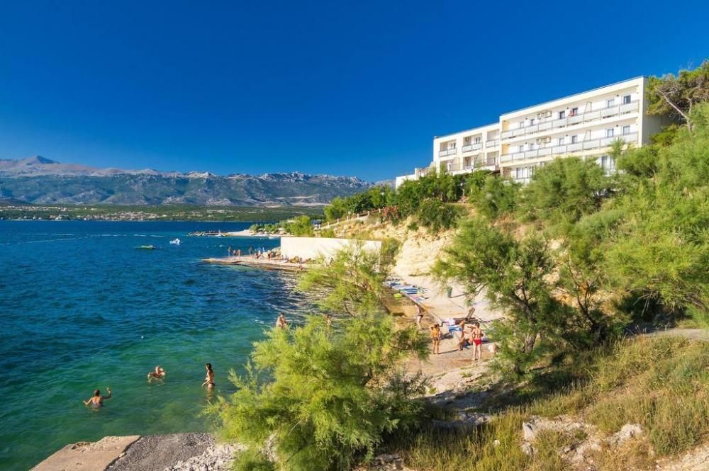 Hôtel à Zadar, Croatie, 1 529 m² - image 1