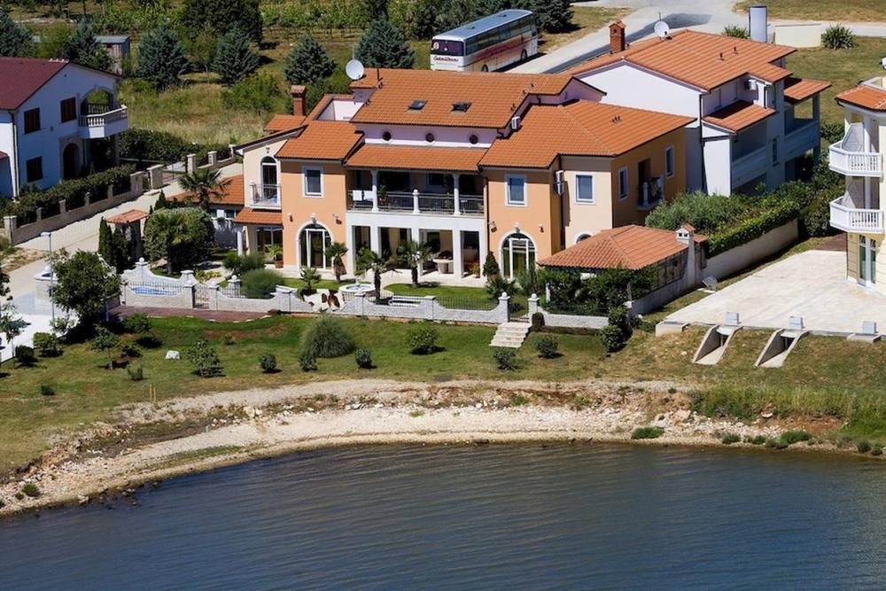 Hotel in Medulin, Kroatien, 550 m² - Foto 1