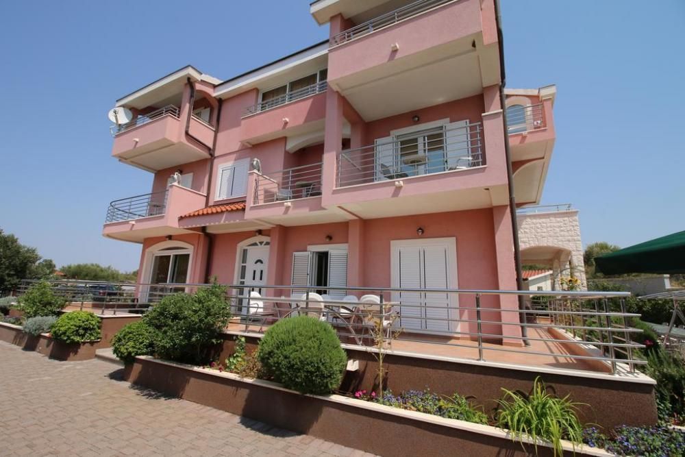 Hotel en Primošten, Croacia, 650 m² - imagen 1