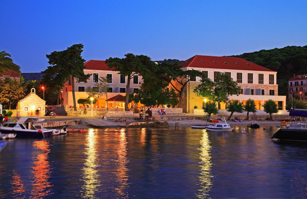 Hotel in Brač, Kroatien, 2 800 m² - Foto 1