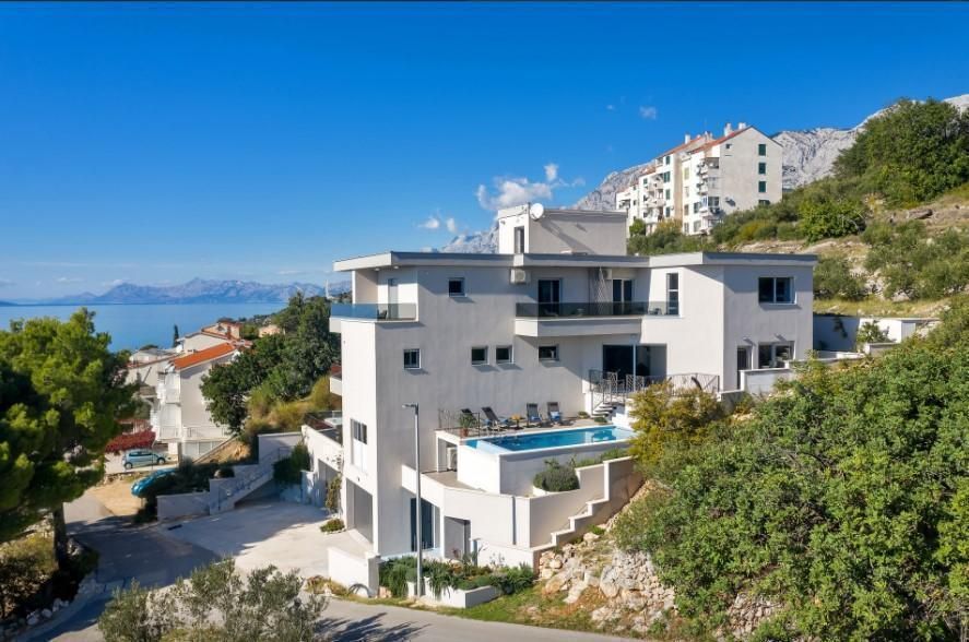 Hotel Podgora, Croatia, 720 m² - picture 1