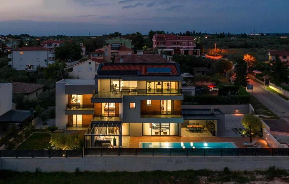 Villa en Fazana, Croacia, 400 m² - imagen 1