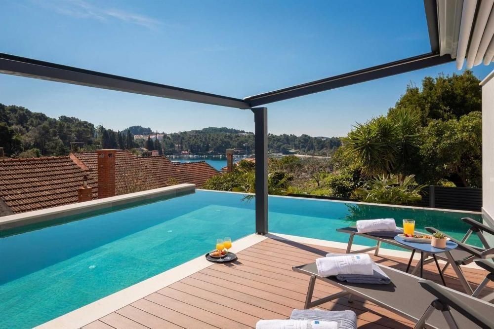 Villa on Korcula island, Croatia, 256 m² - picture 1