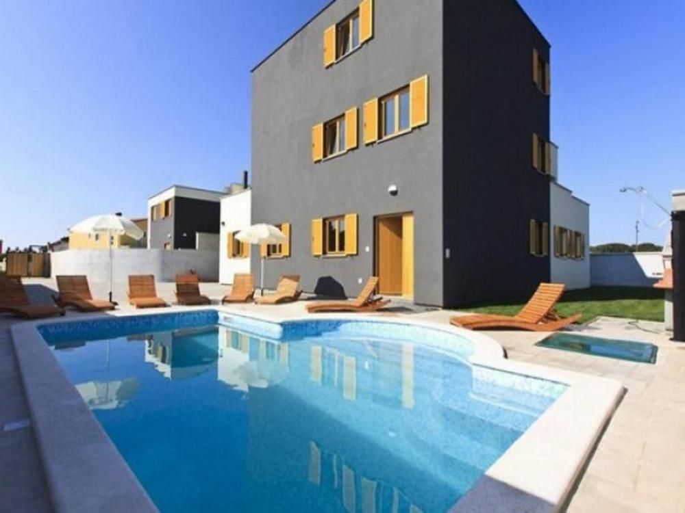 Villa en Fazana, Croacia, 800 m² - imagen 1