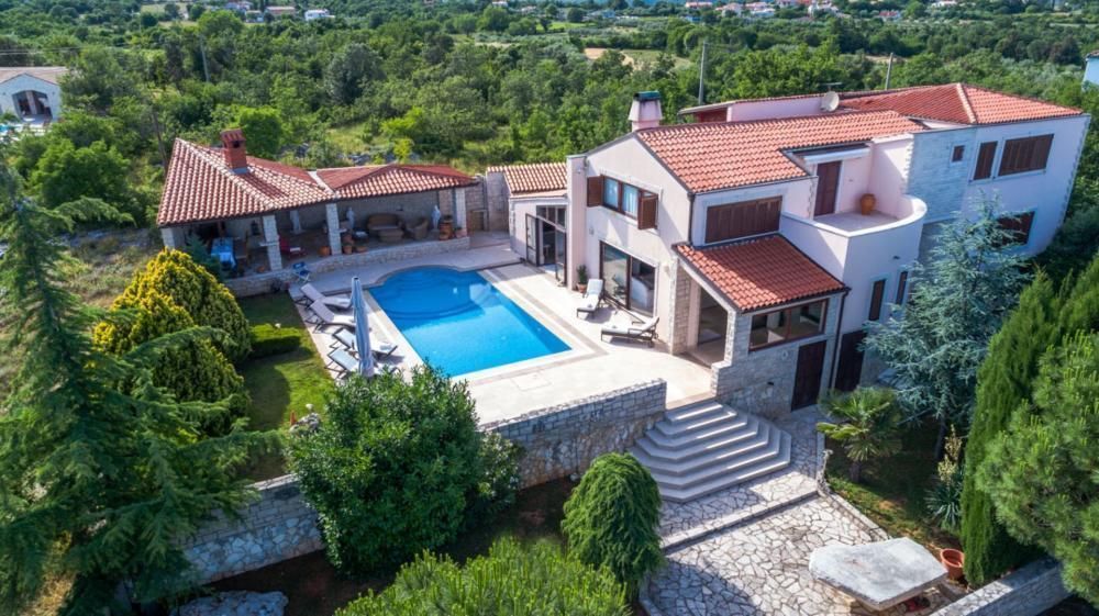 Villa Rakalj, Marčana, Croacia, 350 m² - imagen 1